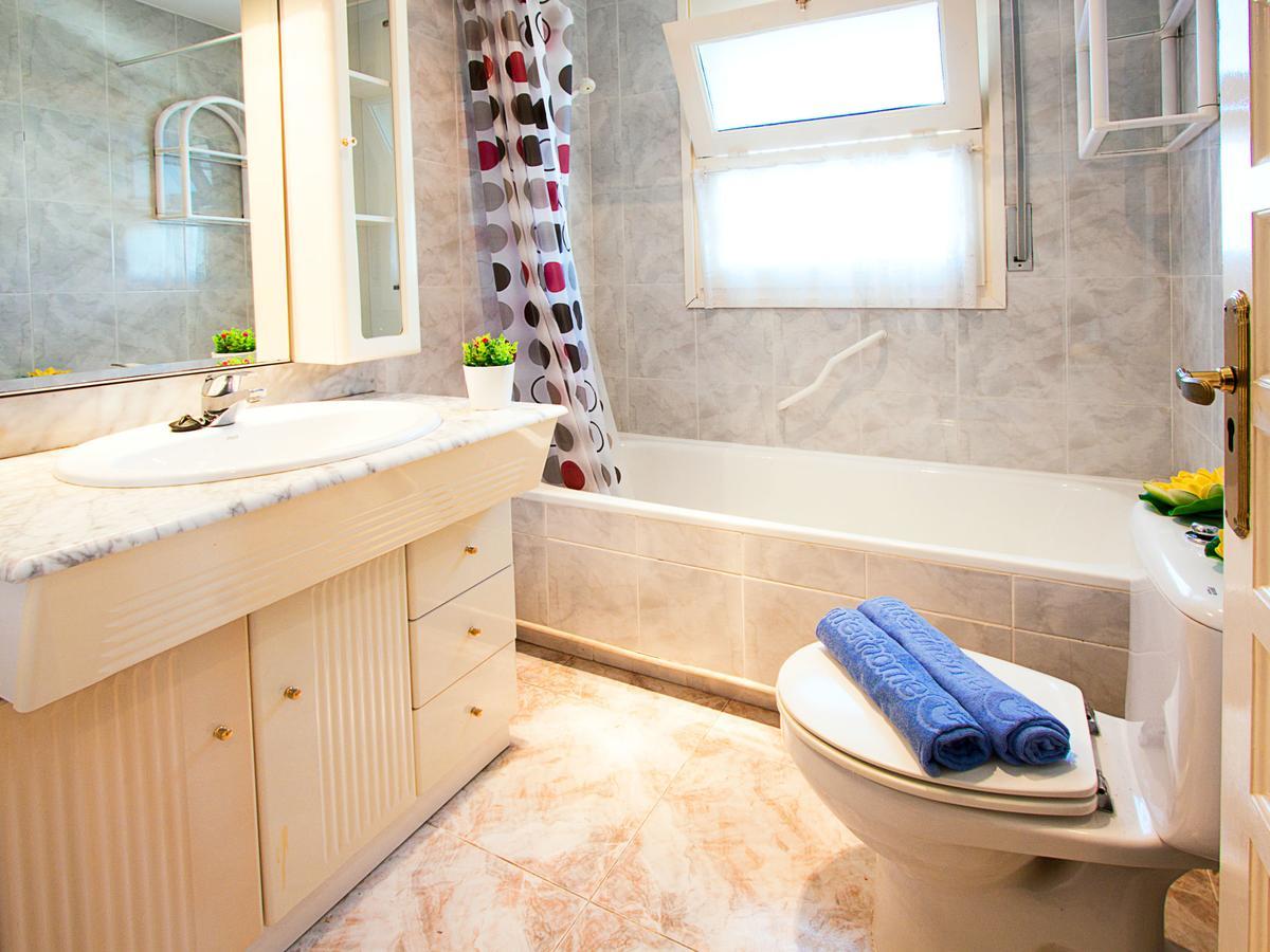 אמפוריבראבה Holiday Home Requesens Canal מראה חיצוני תמונה